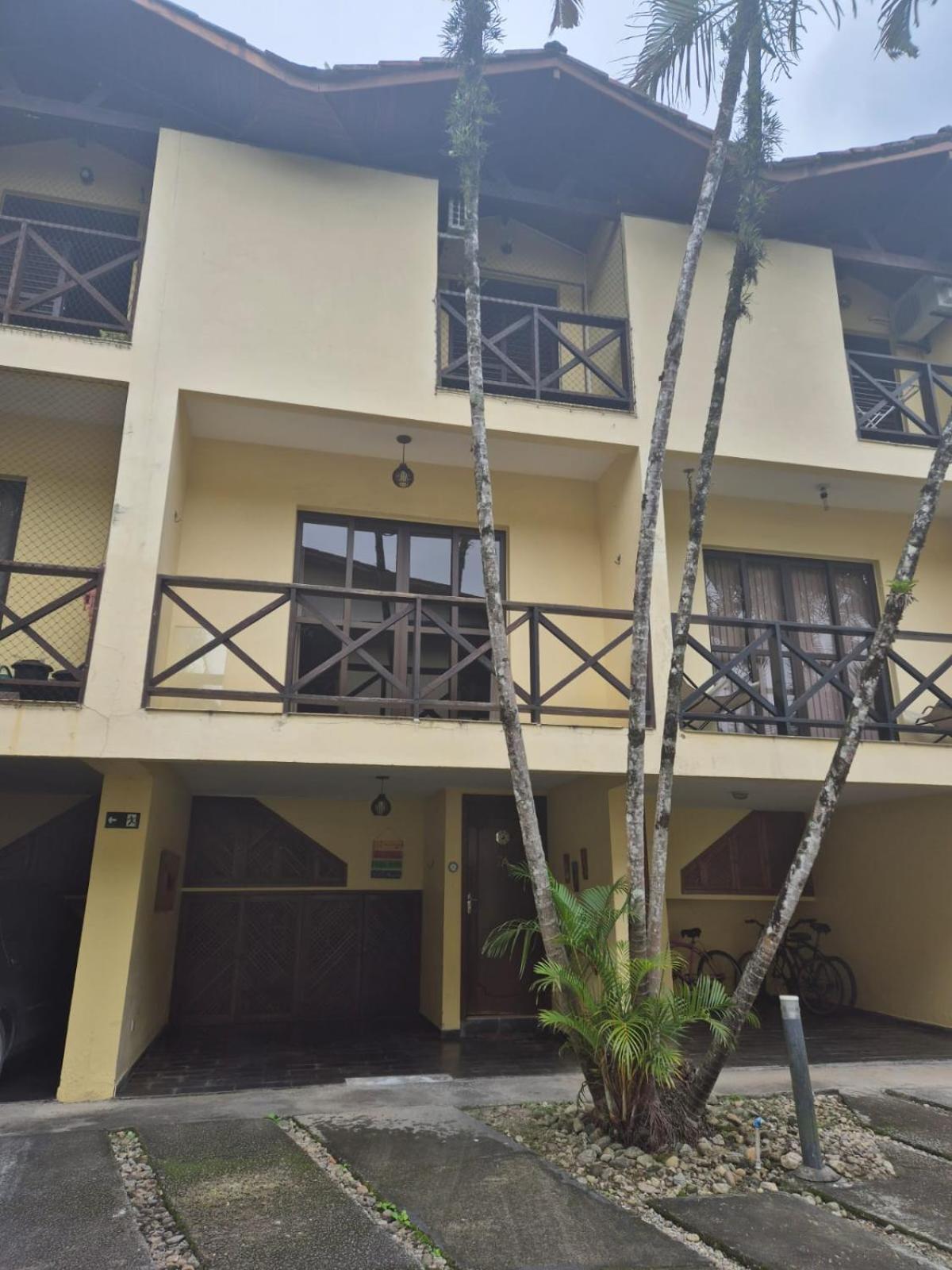 Casa 7 Em Ubatuba No Centro Condominio Com Piscina E Churrasqueira Eksteriør billede